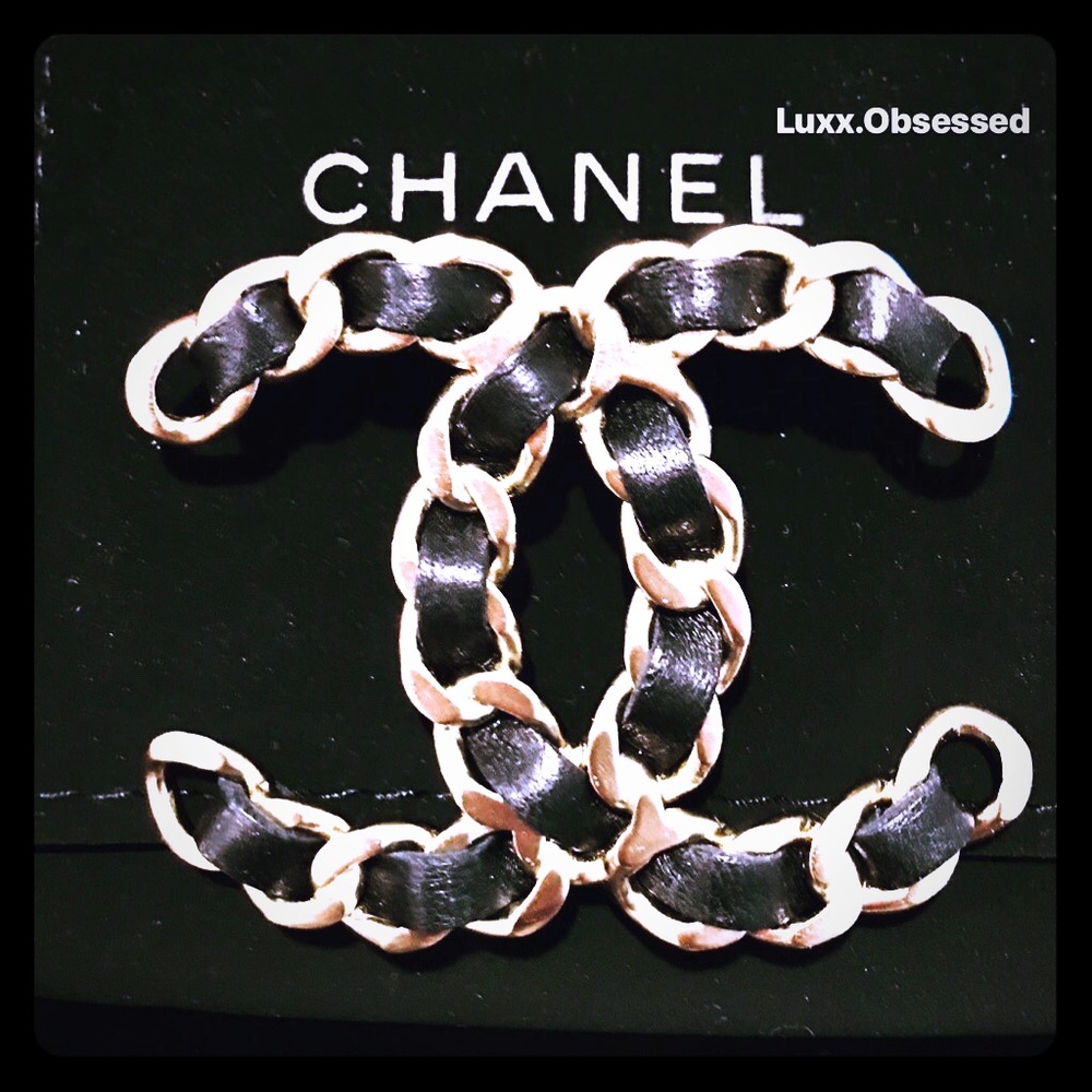 BNIB Classic Chanel Brooch Black leather with GHW